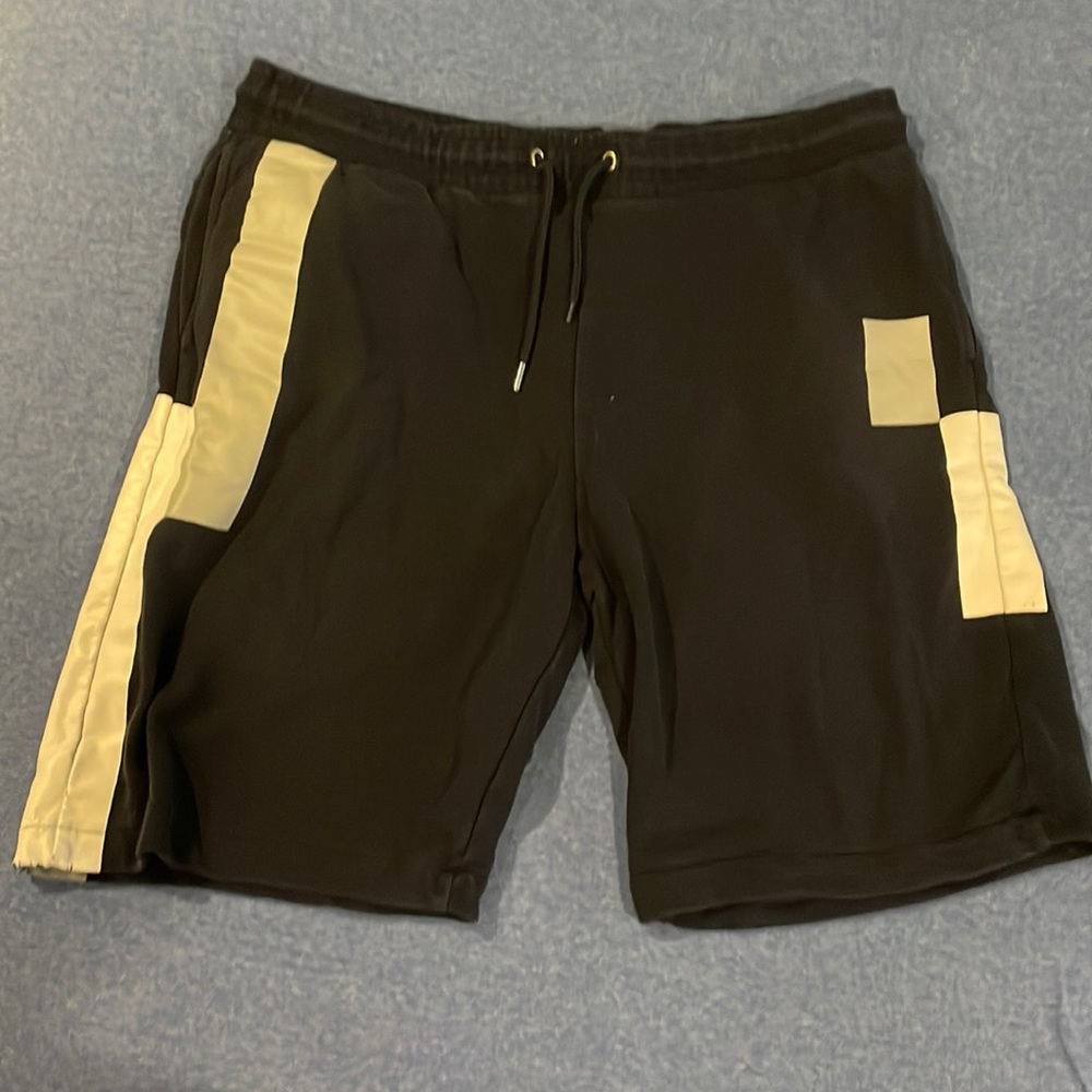 Mens H&M navy blue sweatshorts